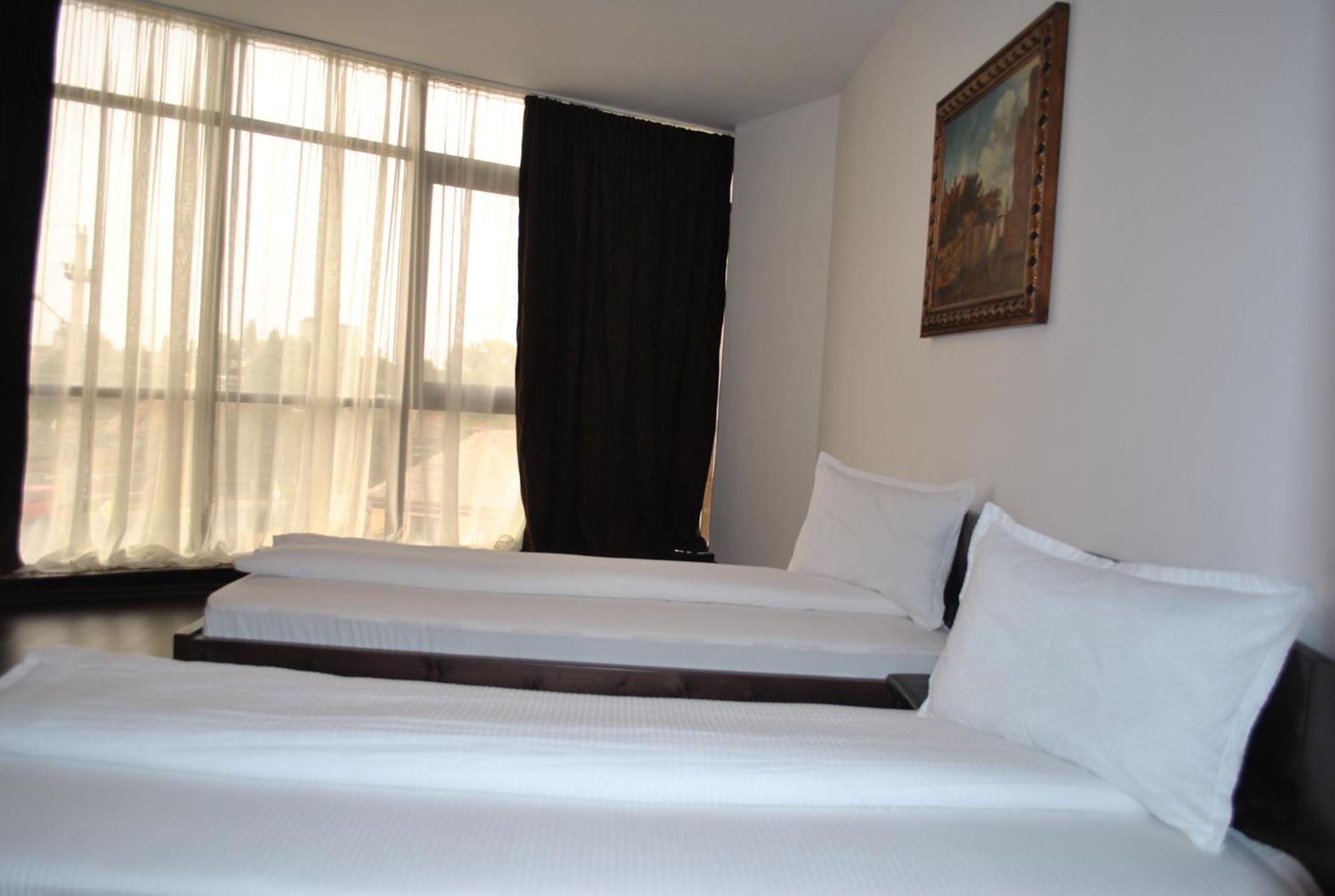 Hotel Taverna Pecicana Zewnętrze zdjęcie