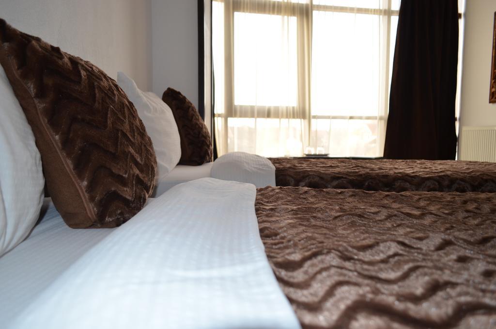 Hotel Taverna Pecicana Zewnętrze zdjęcie