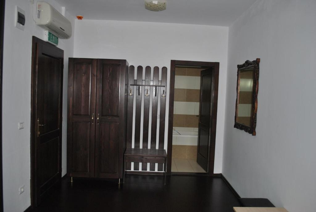 Hotel Taverna Pecicana Zewnętrze zdjęcie